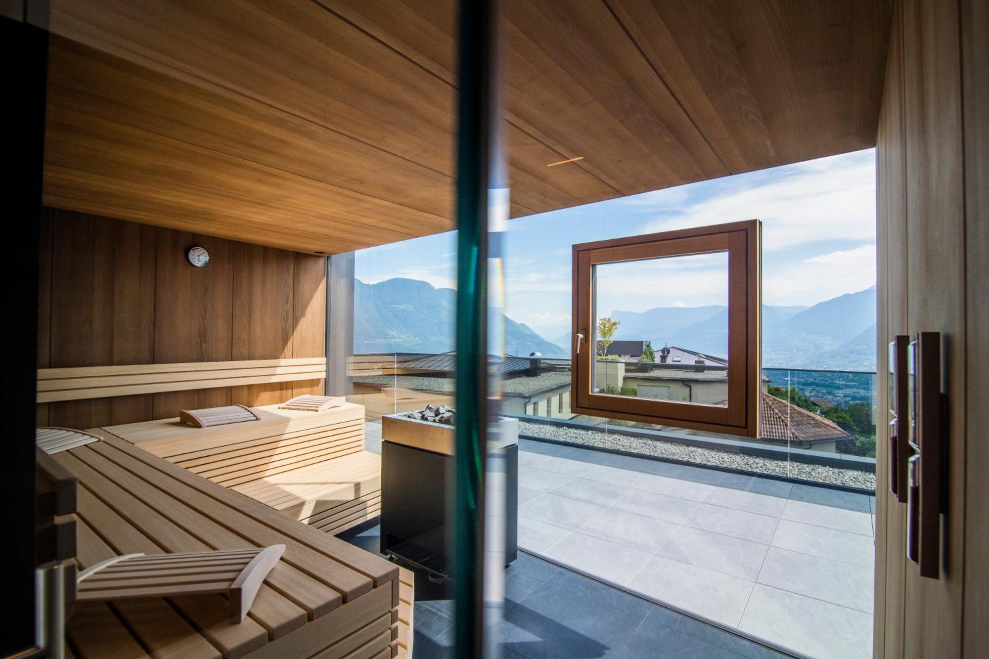 Garni Hotel Kessler Tirolo Exterior photo
